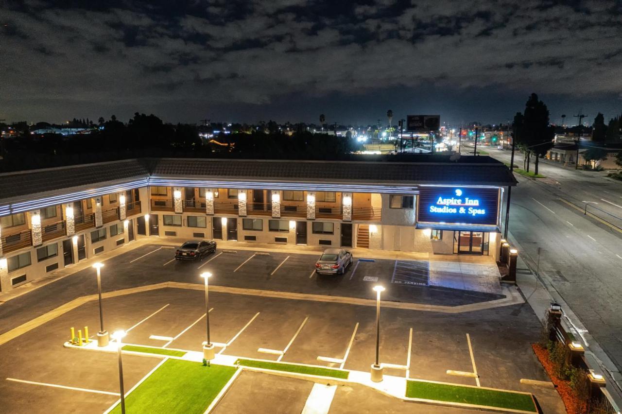 Aspire Inn Studios & Spas Bellflower Exterior foto