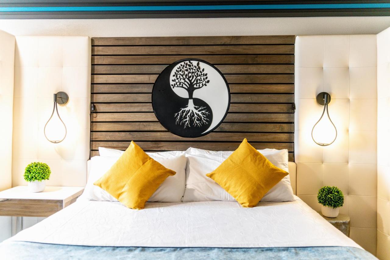 Aspire Inn Studios & Spas Bellflower Exterior foto